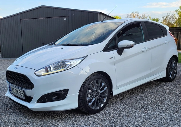 Ford Fiesta cena 33999 przebieg: 150000, rok produkcji 2016 z Nidzica małe 277